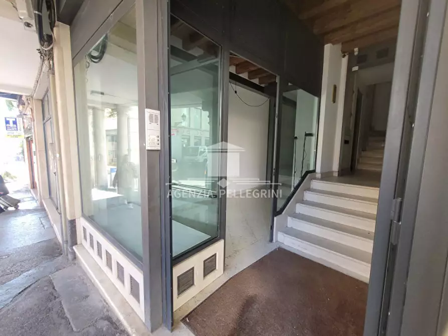 Immagine 7 di Negozio in vendita  in PIAZZA DELLE ERBE a Vicenza