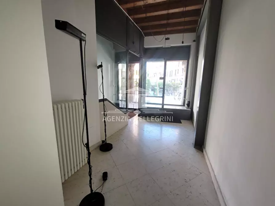 Immagine 8 di Negozio in vendita  in PIAZZA DELLE ERBE a Vicenza