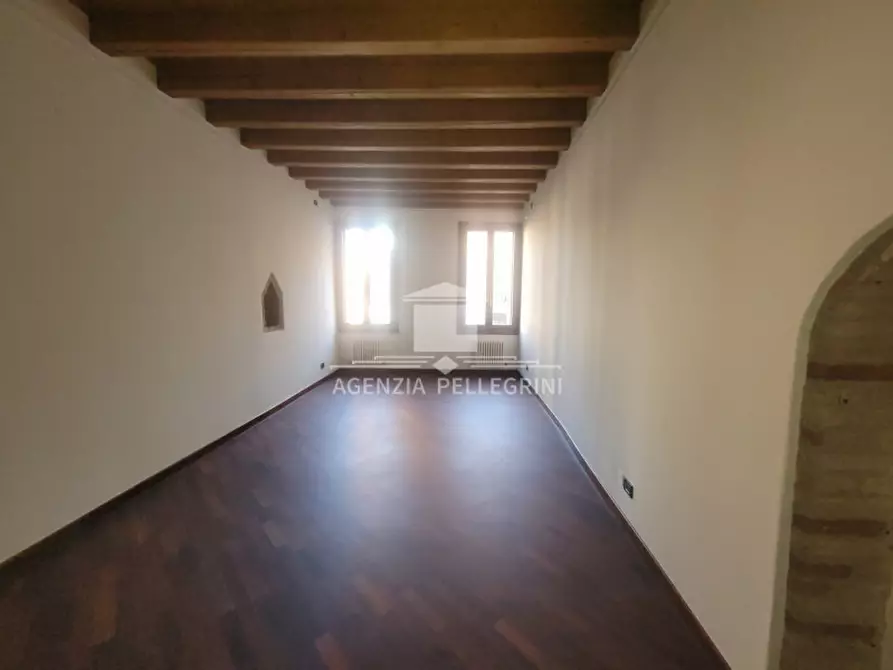 Immagine 24 di Negozio in vendita  in PIAZZA DELLE ERBE a Vicenza