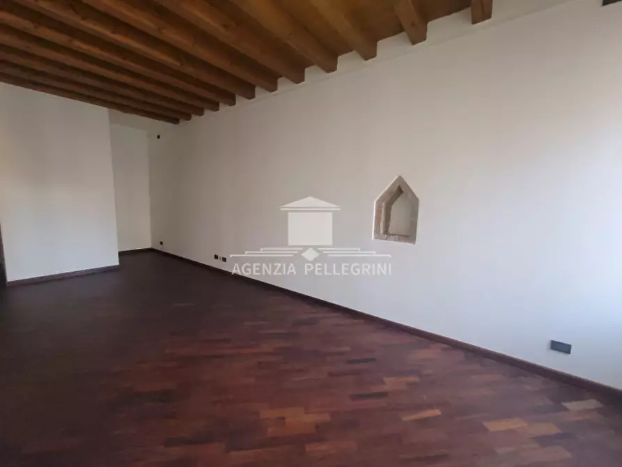 Immagine 25 di Negozio in vendita  in PIAZZA DELLE ERBE a Vicenza