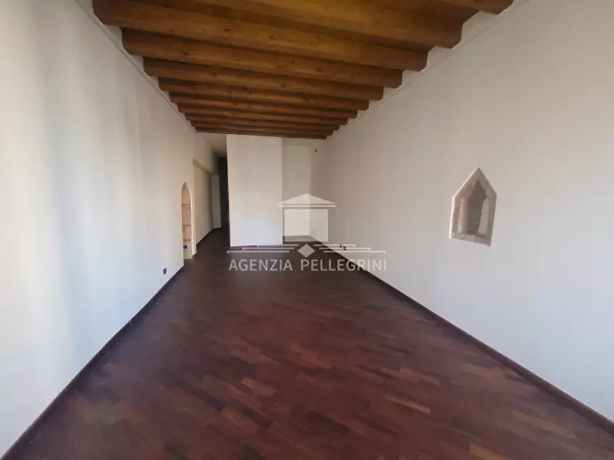 Immagine 26 di Negozio in vendita  in PIAZZA DELLE ERBE a Vicenza