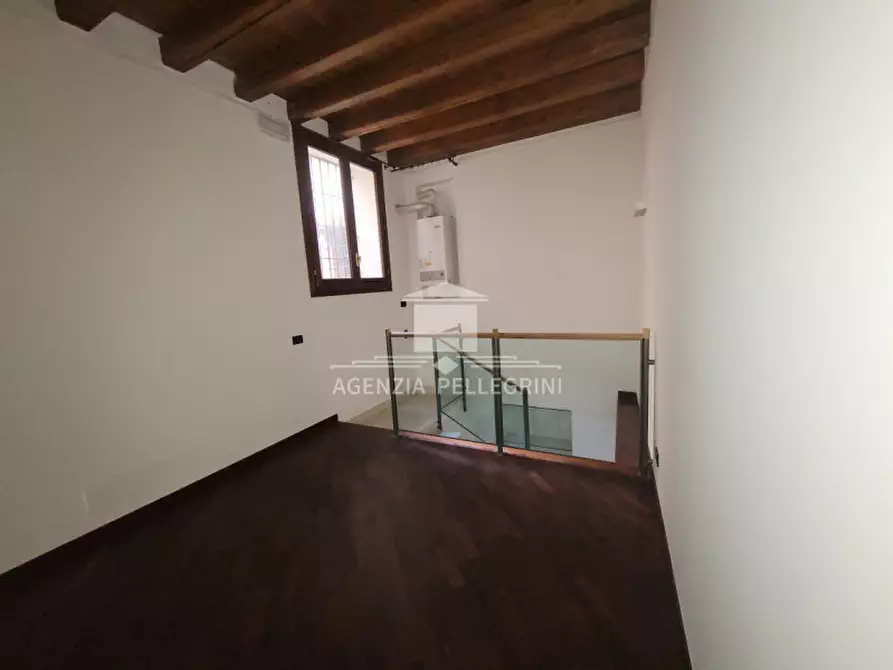 Immagine 34 di Negozio in vendita  in PIAZZA DELLE ERBE a Vicenza