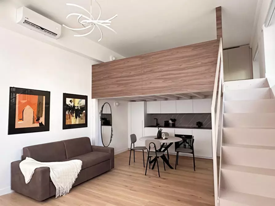 Immagine 3 di Appartamento in vendita  in Via Nino Bixio 33 a Milano