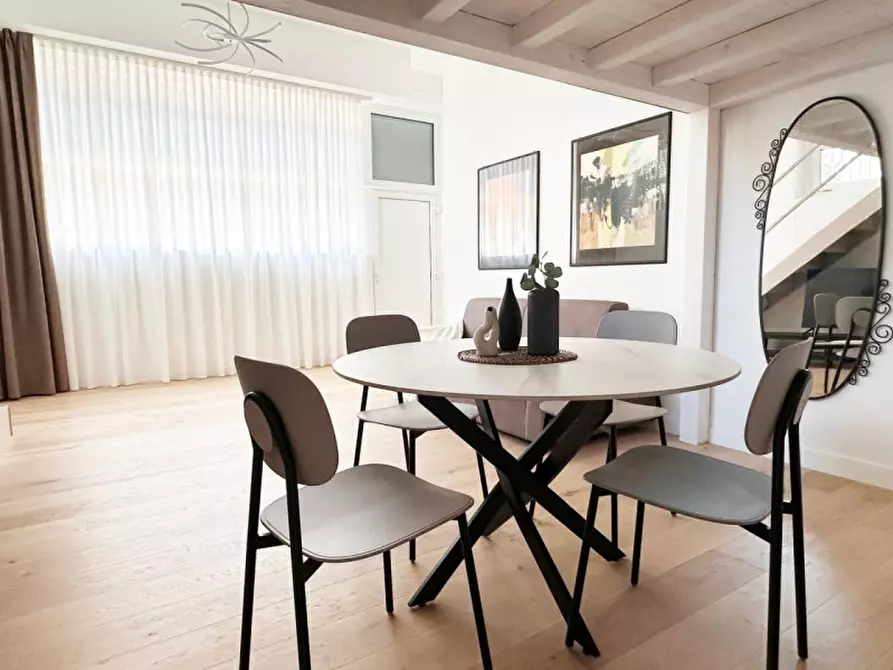 Immagine 6 di Appartamento in vendita  in Via Nino Bixio 33 a Milano