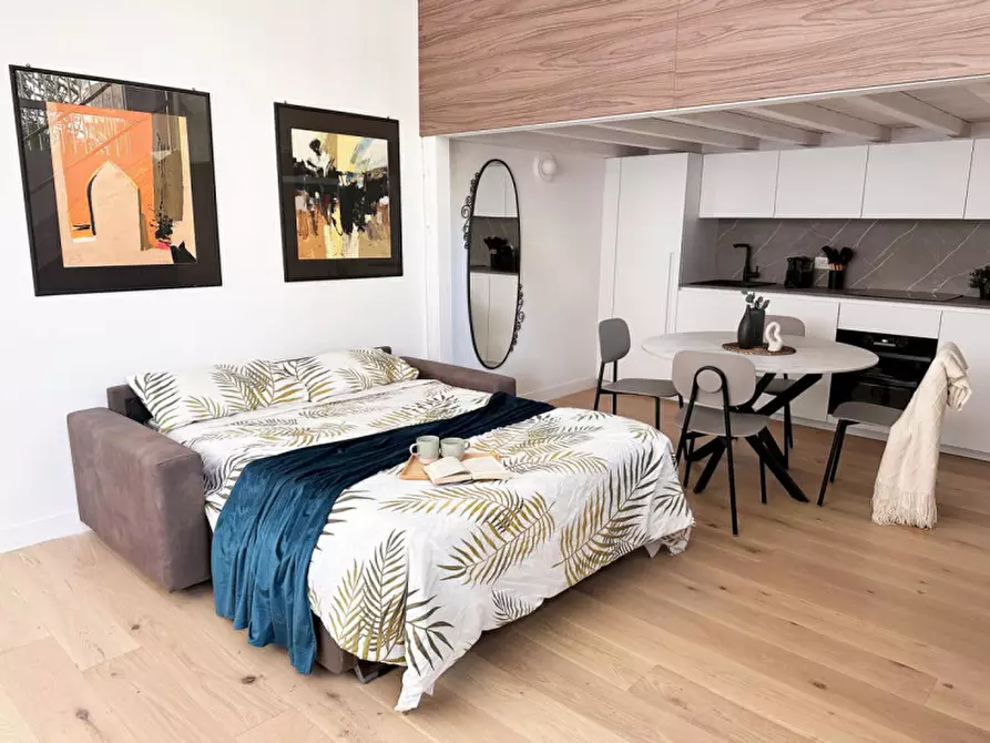 Immagine 8 di Appartamento in vendita  in Via Nino Bixio 33 a Milano