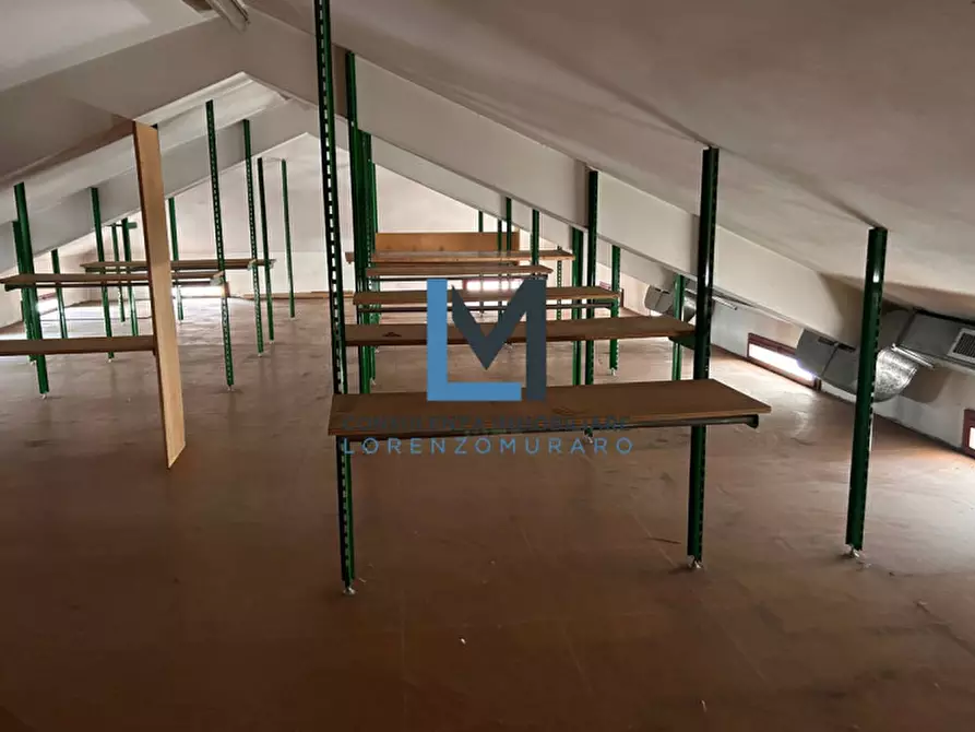 Immagine 10 di Ufficio in affitto  a Montebelluna