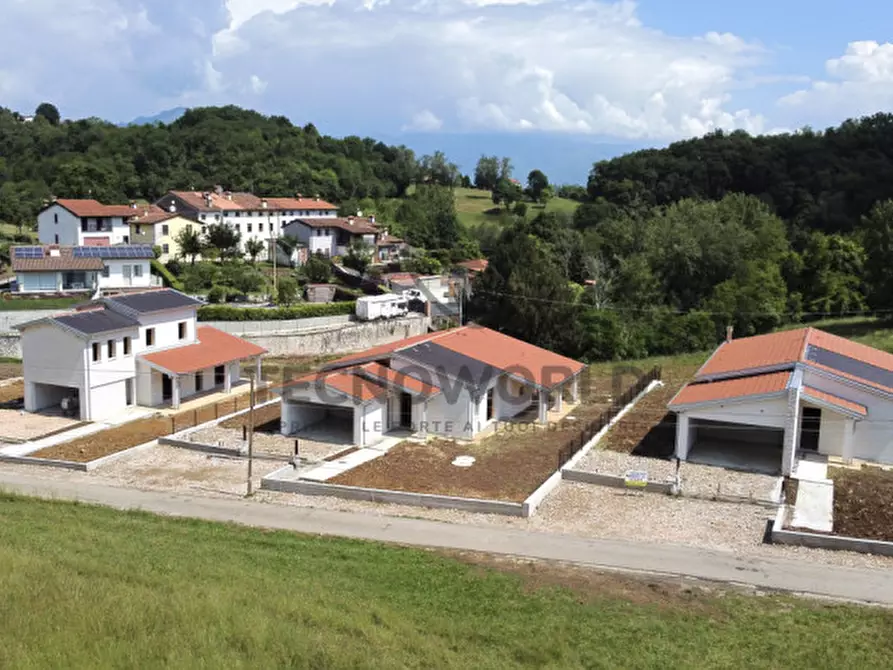 Immagine 13 di Villa in vendita  in via guzzan a Monte Di Malo