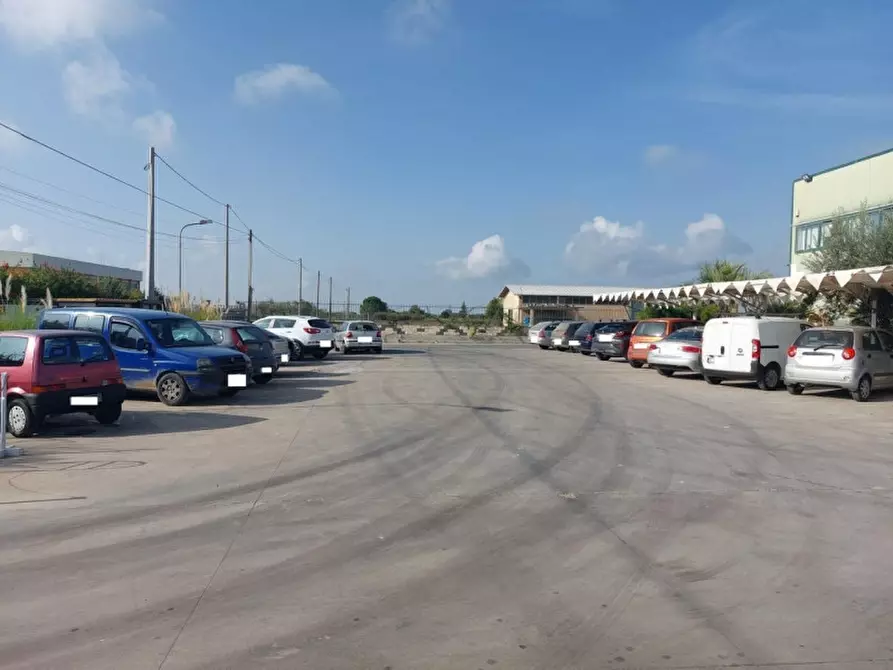 Immagine 4 di Capannone industriale in vendita  in Viale del lavoro, N. snc a Mazzarrone