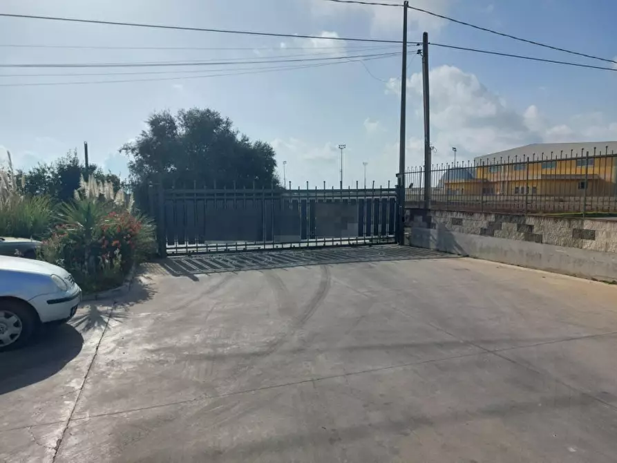Immagine 11 di Capannone industriale in vendita  in Viale del lavoro, N. snc a Mazzarrone