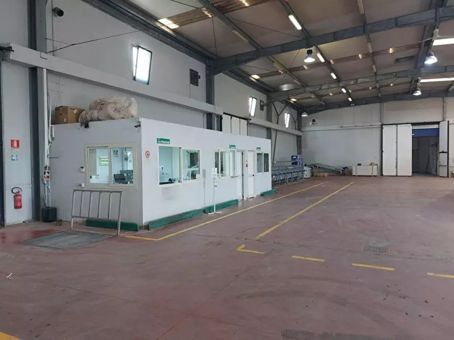 Immagine 22 di Capannone industriale in vendita  in Viale del lavoro, N. snc a Mazzarrone