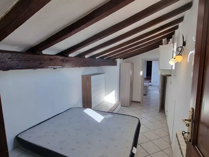 Immagine 2 di Appartamento in affitto  a Modena