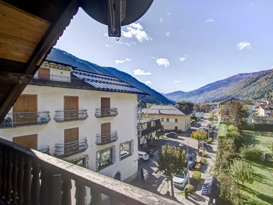 Immagine 4 di Attico in vendita  in Piazza San Vigilio, 49 a Spiazzo