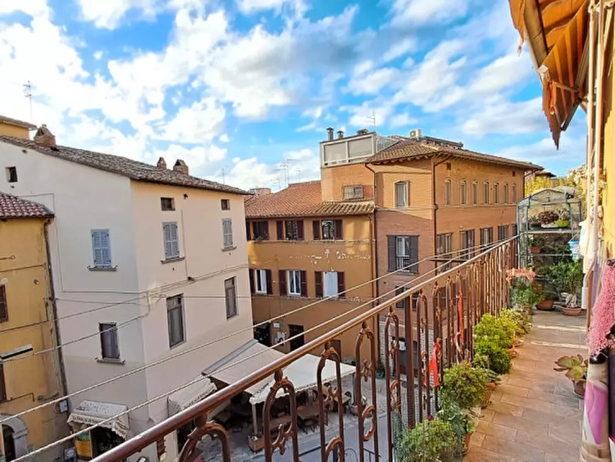 Immagine 1 di Appartamento in vendita  a Passignano Sul Trasimeno