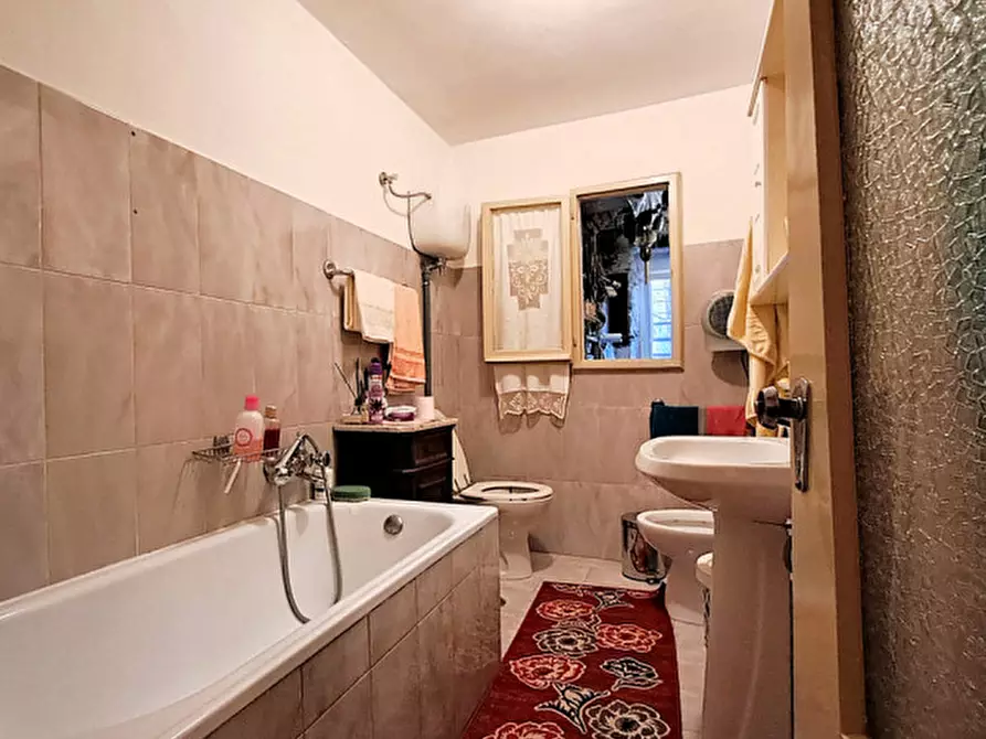 Immagine 14 di Appartamento in vendita  a Passignano Sul Trasimeno