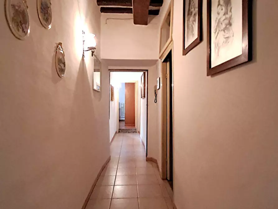 Immagine 16 di Appartamento in vendita  a Passignano Sul Trasimeno