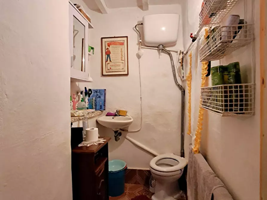 Immagine 17 di Appartamento in vendita  a Passignano Sul Trasimeno