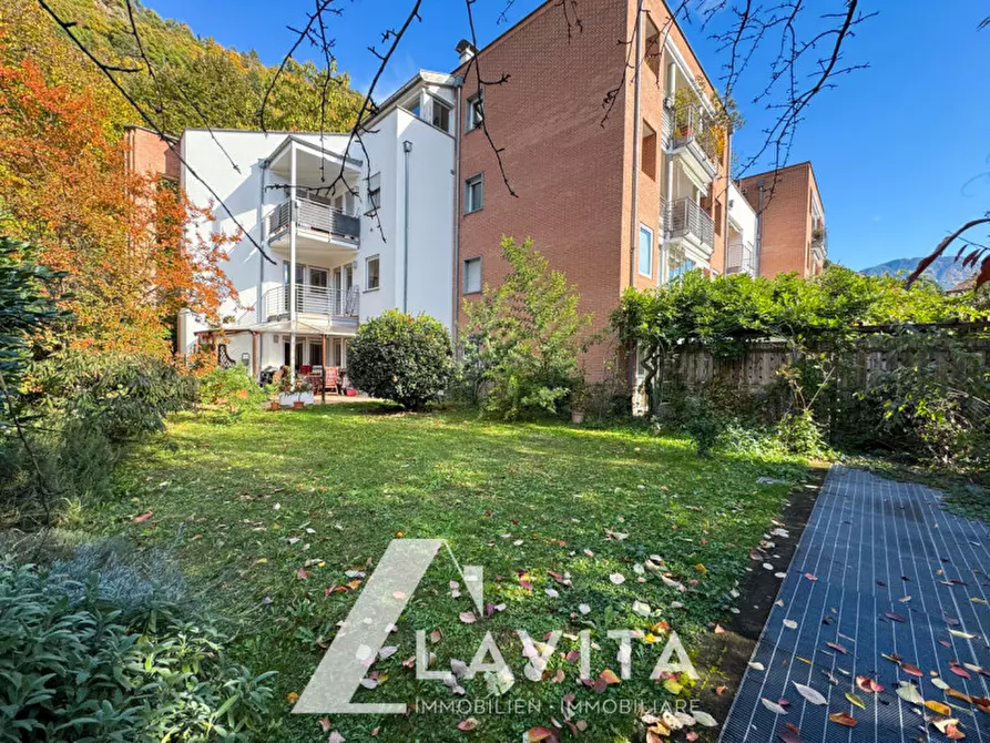 Immagine 3 di Appartamento in vendita  in Giuseppe-Verdi-Straße - Via Giuseppe Verdi a Merano .Meran.
