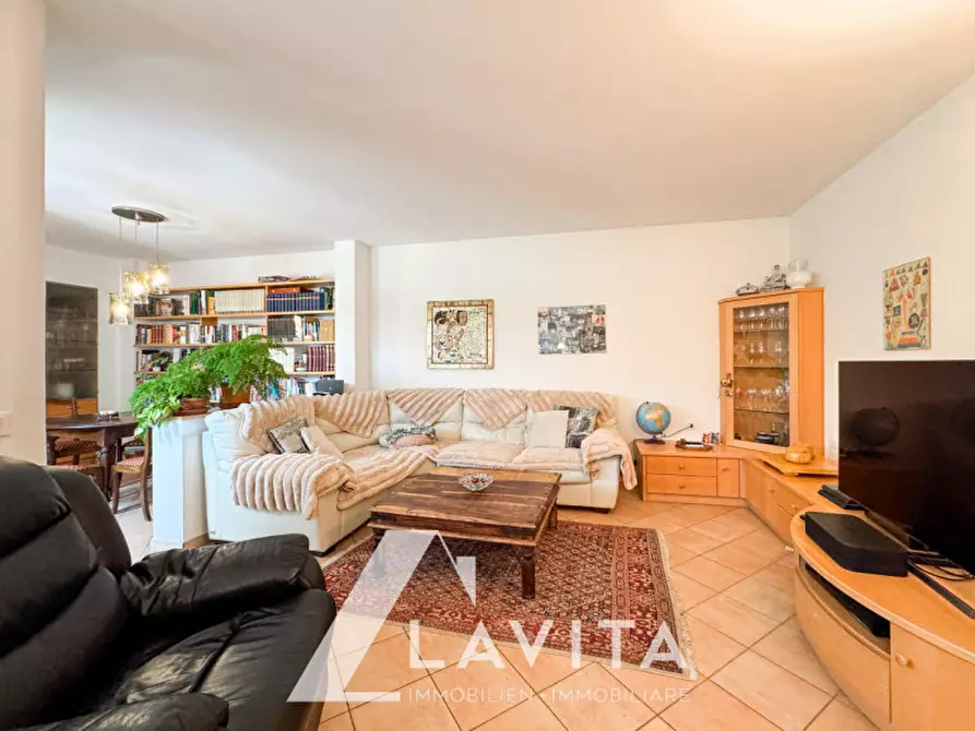 Immagine 7 di Appartamento in vendita  in Giuseppe-Verdi-Straße - Via Giuseppe Verdi a Merano .Meran.