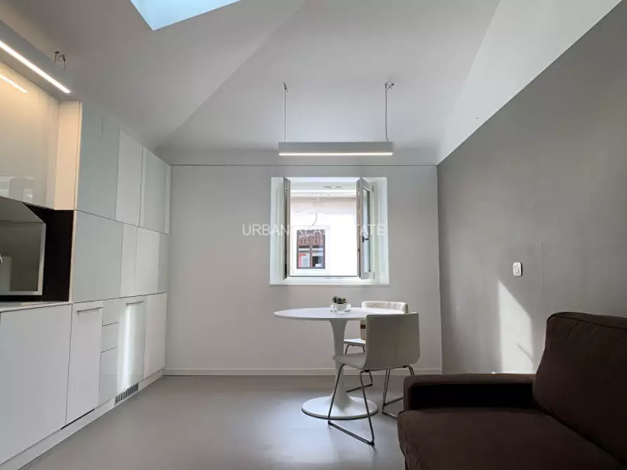 Immagine 2 di Appartamento in vendita  in Via Mazzini 46 a Trieste