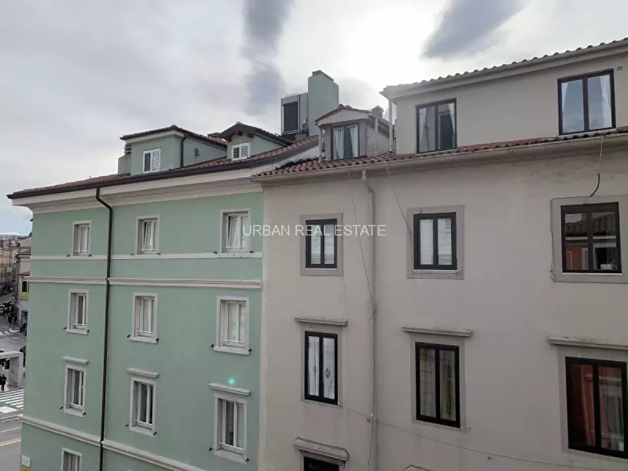 Immagine 5 di Appartamento in vendita  in Via Mazzini 46 a Trieste