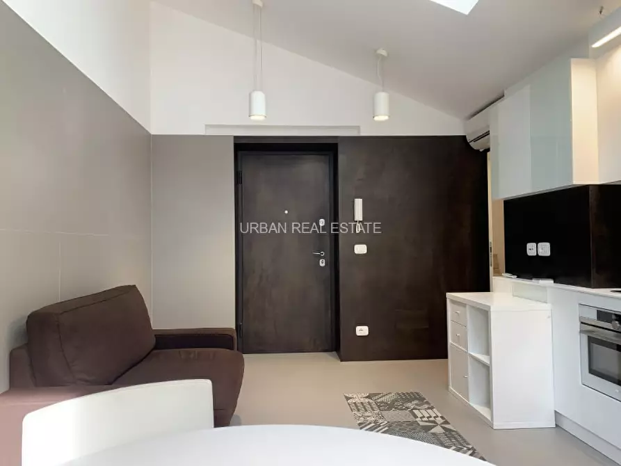 Immagine 9 di Appartamento in vendita  in Via Mazzini 46 a Trieste