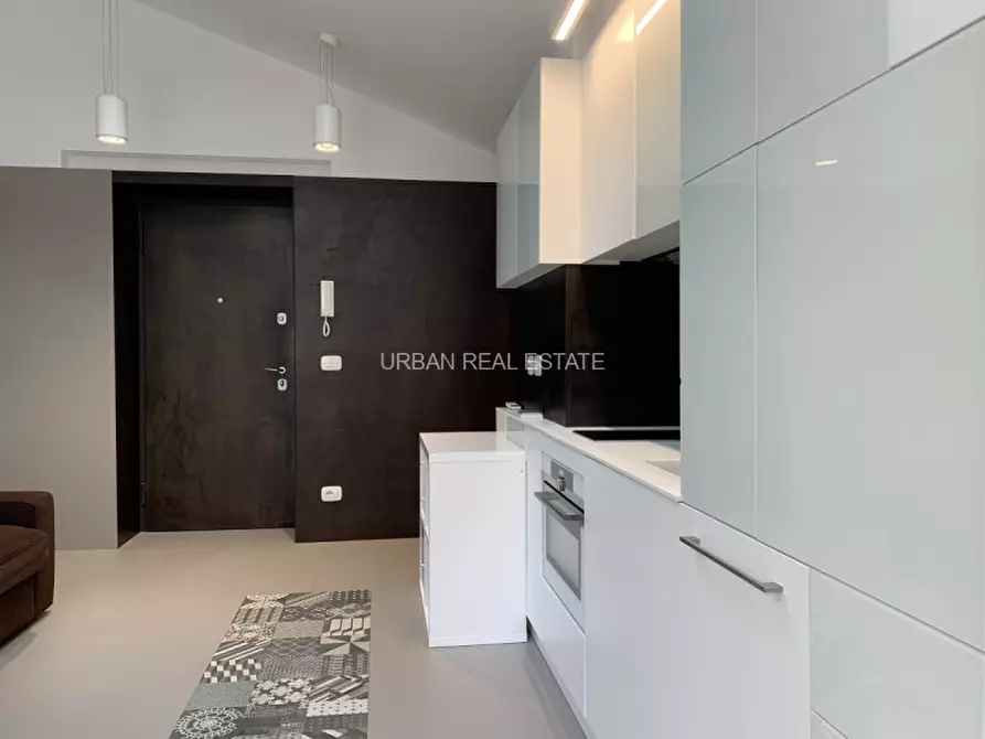 Immagine 10 di Appartamento in vendita  in Via Mazzini 46 a Trieste