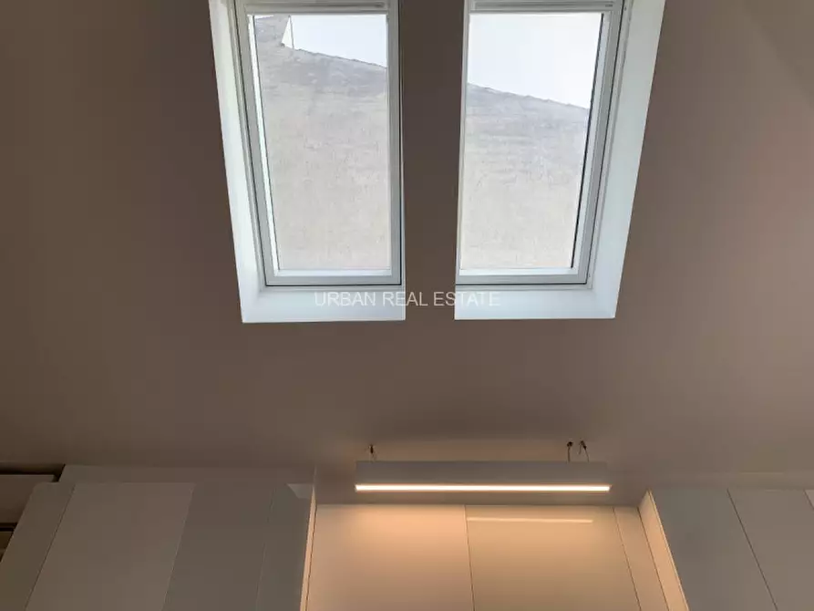 Immagine 15 di Appartamento in vendita  in Via Mazzini 46 a Trieste