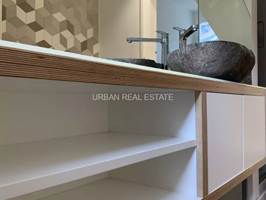 Immagine 29 di Appartamento in vendita  in Via Mazzini 46 a Trieste