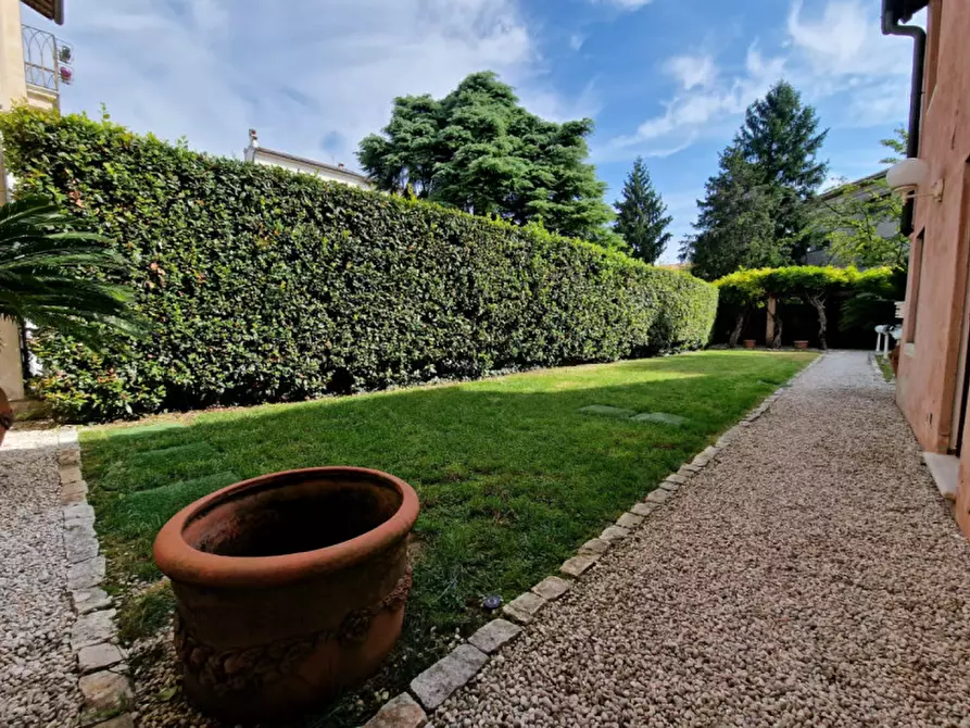 Immagine 2 di Appartamento in vendita  in Contra' Cornoleo VICENZA a Vicenza