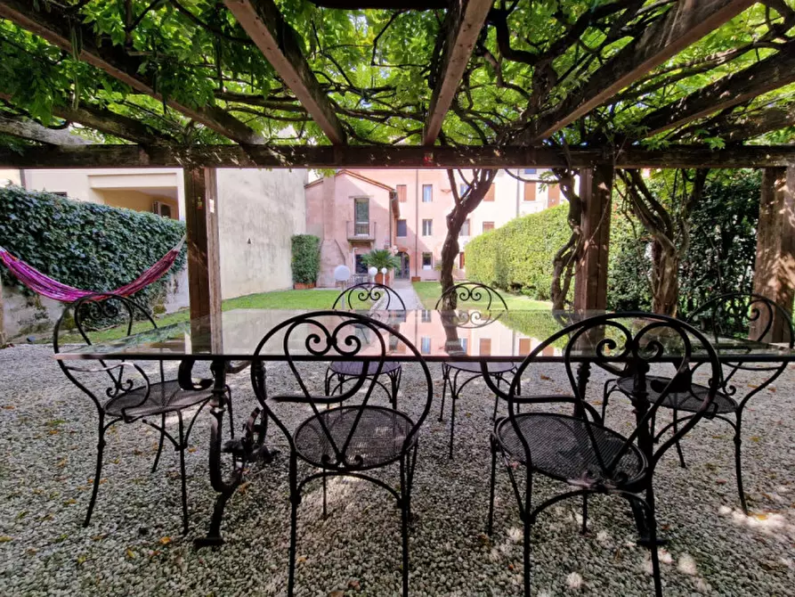 Immagine 4 di Appartamento in vendita  in Contra' Cornoleo VICENZA a Vicenza