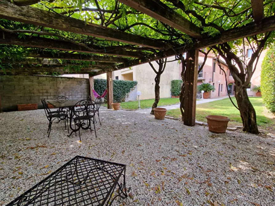 Immagine 5 di Appartamento in vendita  in Contra' Cornoleo VICENZA a Vicenza