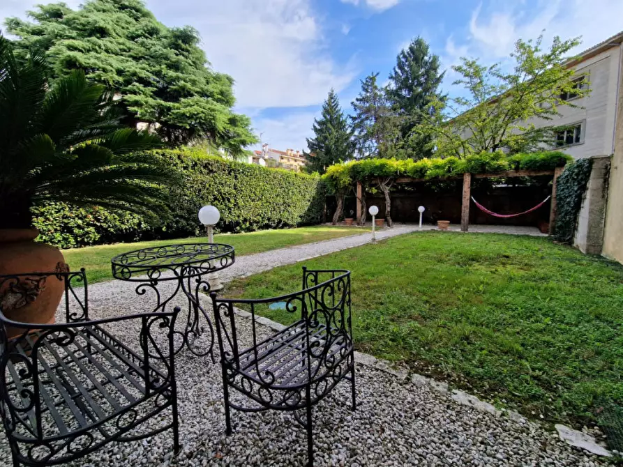 Immagine 7 di Appartamento in vendita  in Contra' Cornoleo VICENZA a Vicenza