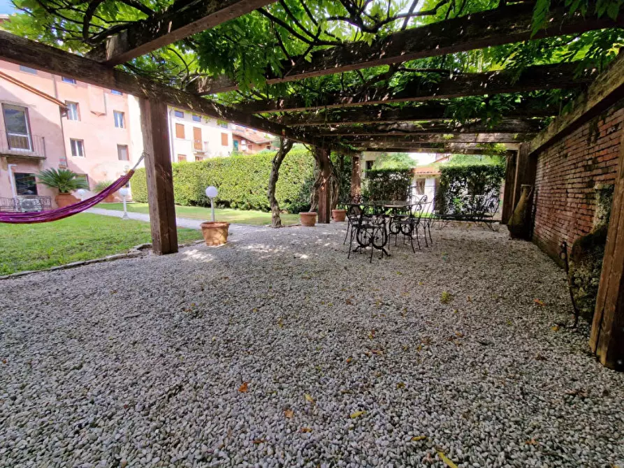 Immagine 8 di Appartamento in vendita  in Contra' Cornoleo VICENZA a Vicenza