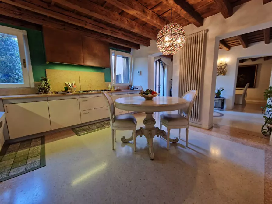 Immagine 11 di Appartamento in vendita  in Contra' Cornoleo VICENZA a Vicenza