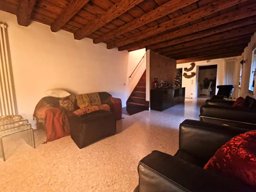 Immagine 11 di Appartamento in vendita  in Contra' Cornoleo VICENZA a Vicenza