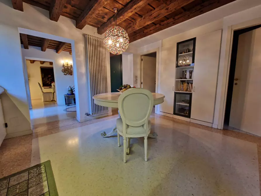 Immagine 14 di Appartamento in vendita  in Contra' Cornoleo VICENZA a Vicenza