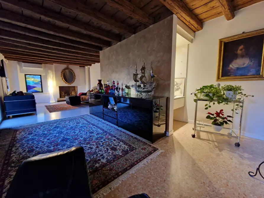Immagine 15 di Appartamento in vendita  in Contra' Cornoleo VICENZA a Vicenza