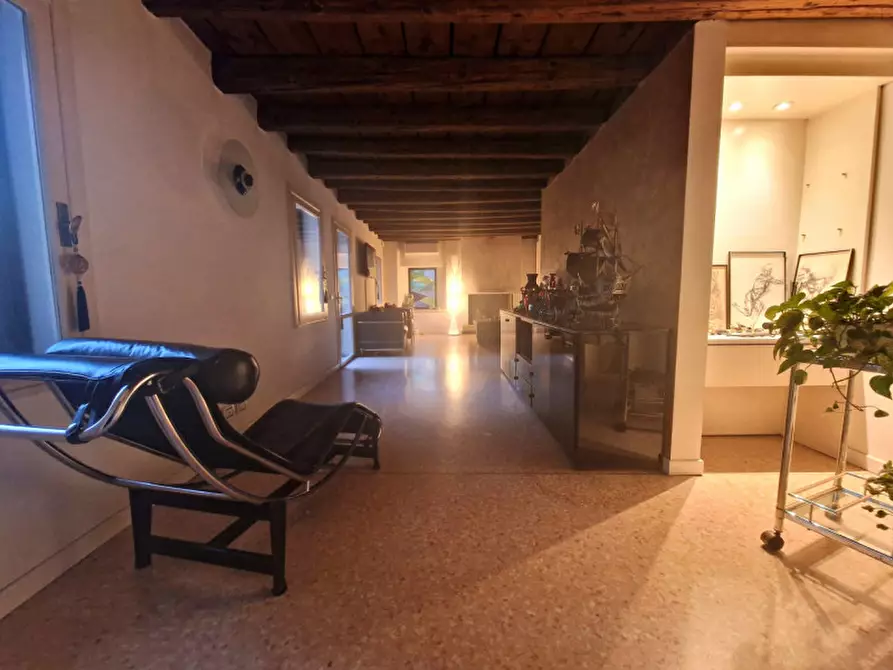 Immagine 15 di Appartamento in vendita  in Contra' Cornoleo VICENZA a Vicenza