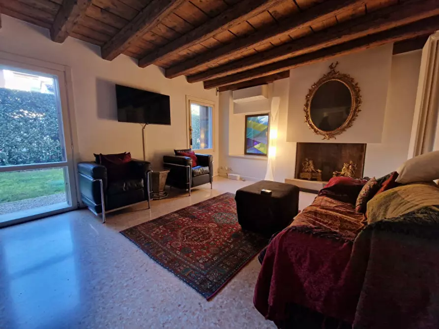 Immagine 17 di Appartamento in vendita  in Contra' Cornoleo VICENZA a Vicenza