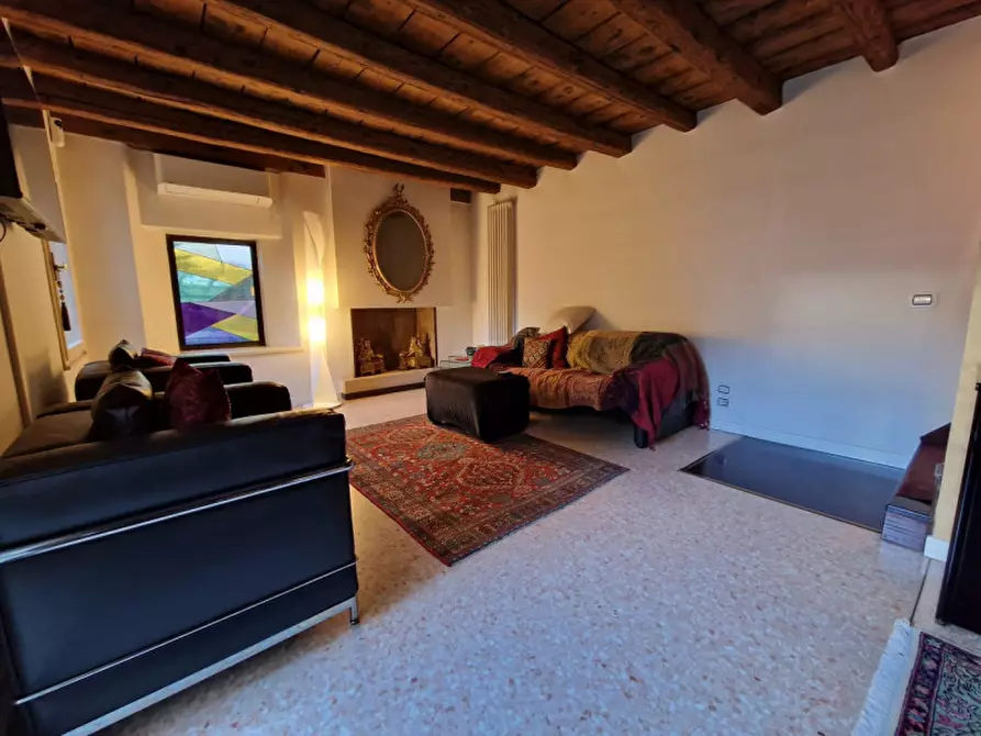 Immagine 18 di Appartamento in vendita  in Contra' Cornoleo VICENZA a Vicenza