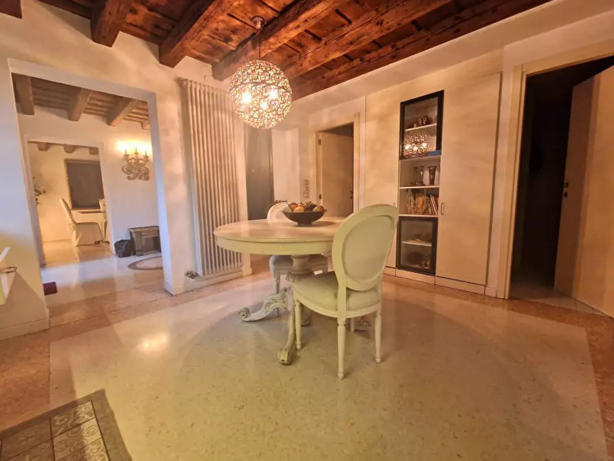 Immagine 19 di Appartamento in vendita  in Contra' Cornoleo VICENZA a Vicenza