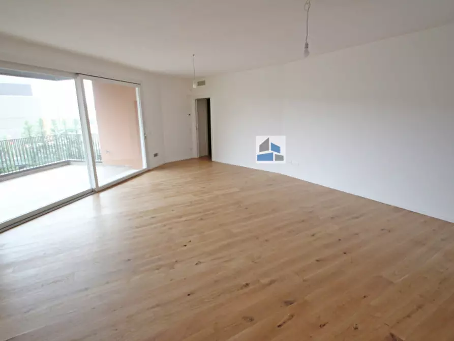 Immagine 1 di Appartamento in vendita  in Via Silvio Pellico a Noale