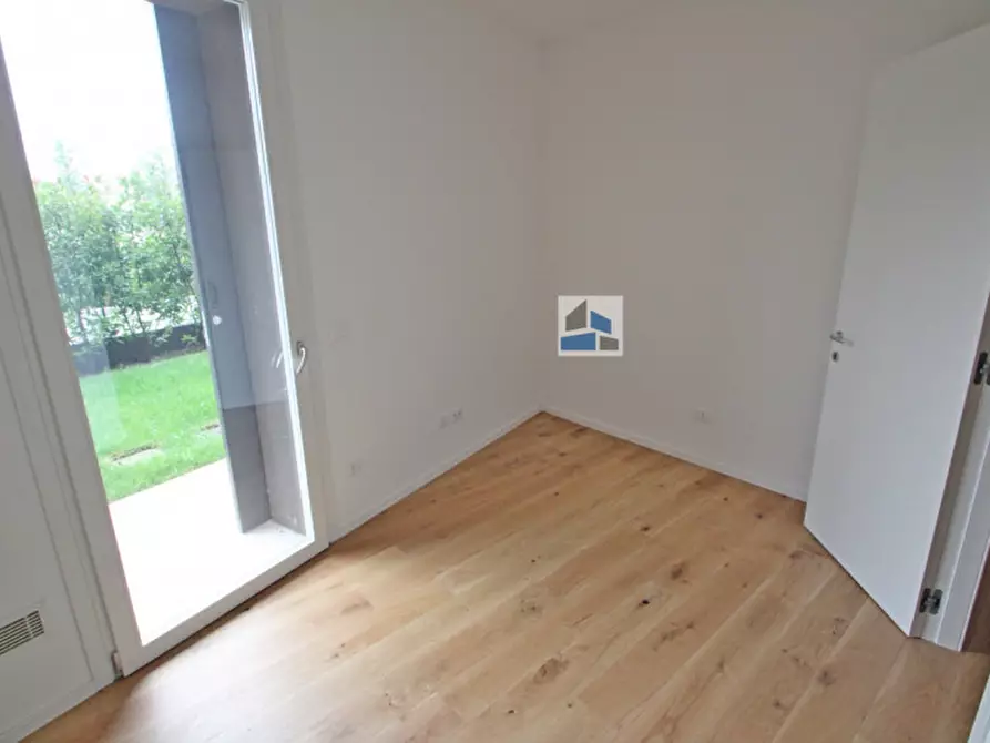 Immagine 6 di Appartamento in vendita  in Via Silvio Pellico a Noale