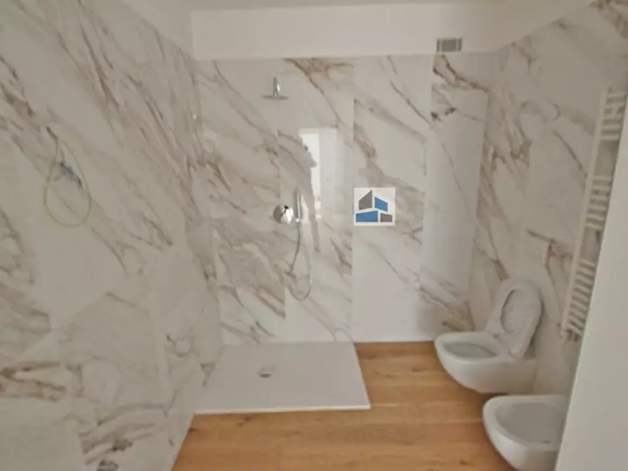 Immagine 7 di Appartamento in vendita  in Via Silvio Pellico a Noale