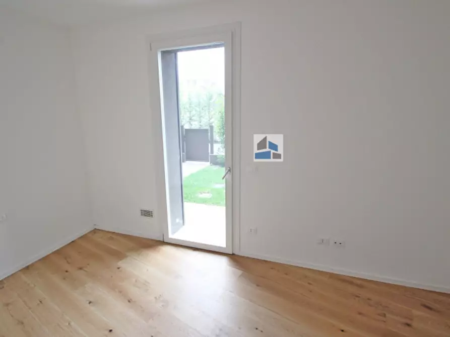 Immagine 10 di Appartamento in vendita  in Via Silvio Pellico a Noale