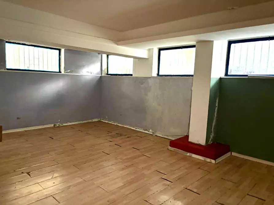 Immagine 8 di Ufficio in vendita  in Via Francesco Borromini a Palermo