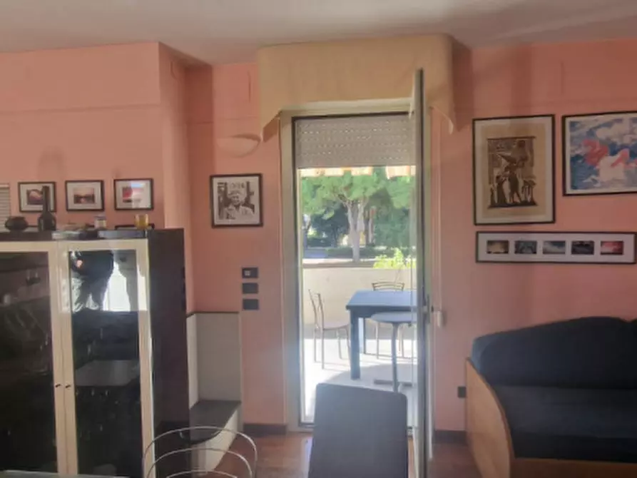 Immagine 6 di Appartamento in vendita  in via adda a Silvi