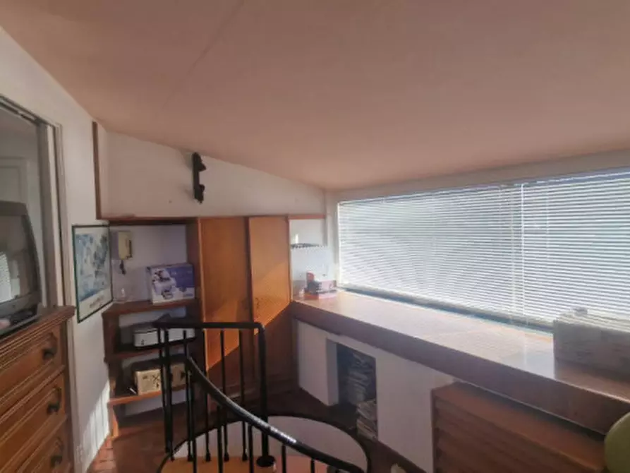 Immagine 7 di Appartamento in vendita  in via adda a Silvi