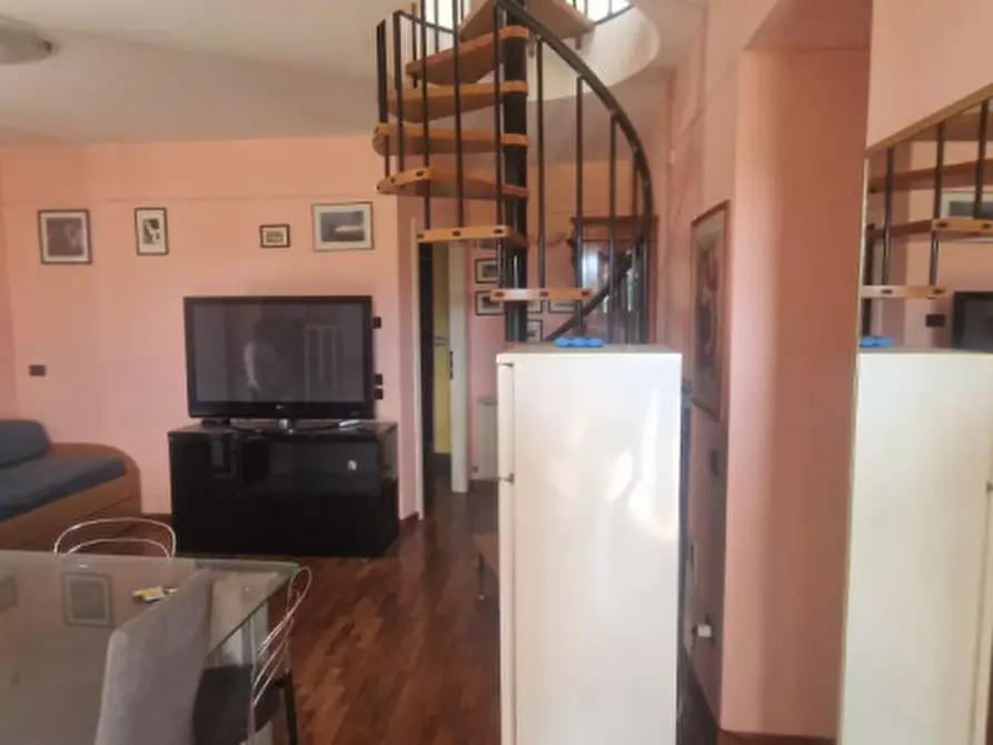 Immagine 9 di Appartamento in vendita  in via adda a Silvi