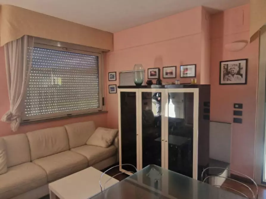 Immagine 10 di Appartamento in vendita  in via adda a Silvi